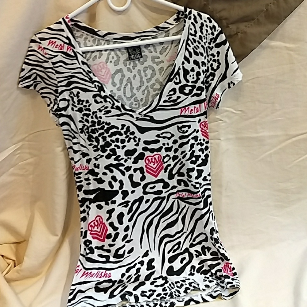 Metal mulisha women's tee size Medium